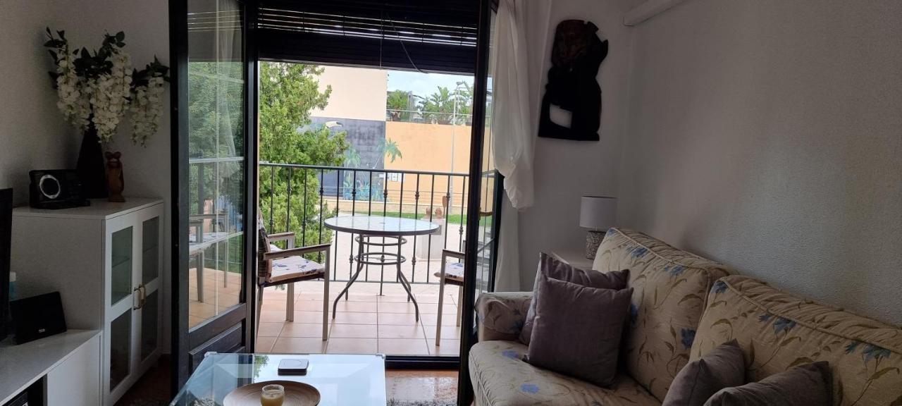 Sheron'S Apartment ลอสอัลกาซาเรส ภายนอก รูปภาพ